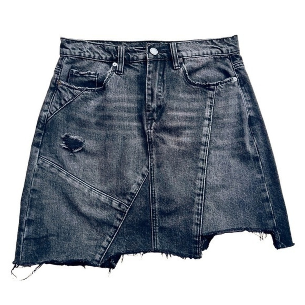 Blank NYC Black Distressed Denim Skirt Size 28‎